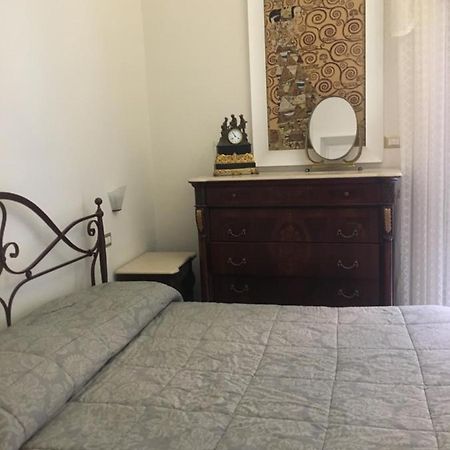 Ciro A Maschio Angioino Bed & Breakfast Naples Exterior photo